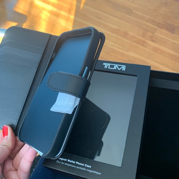TUMI wallet folio iPhone case NEW! BLACK (magnet phone case also avail) - Picture 9 of 13